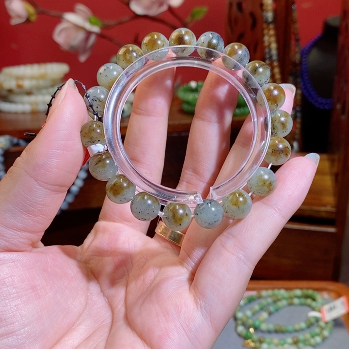 未镶嵌和田玉手链