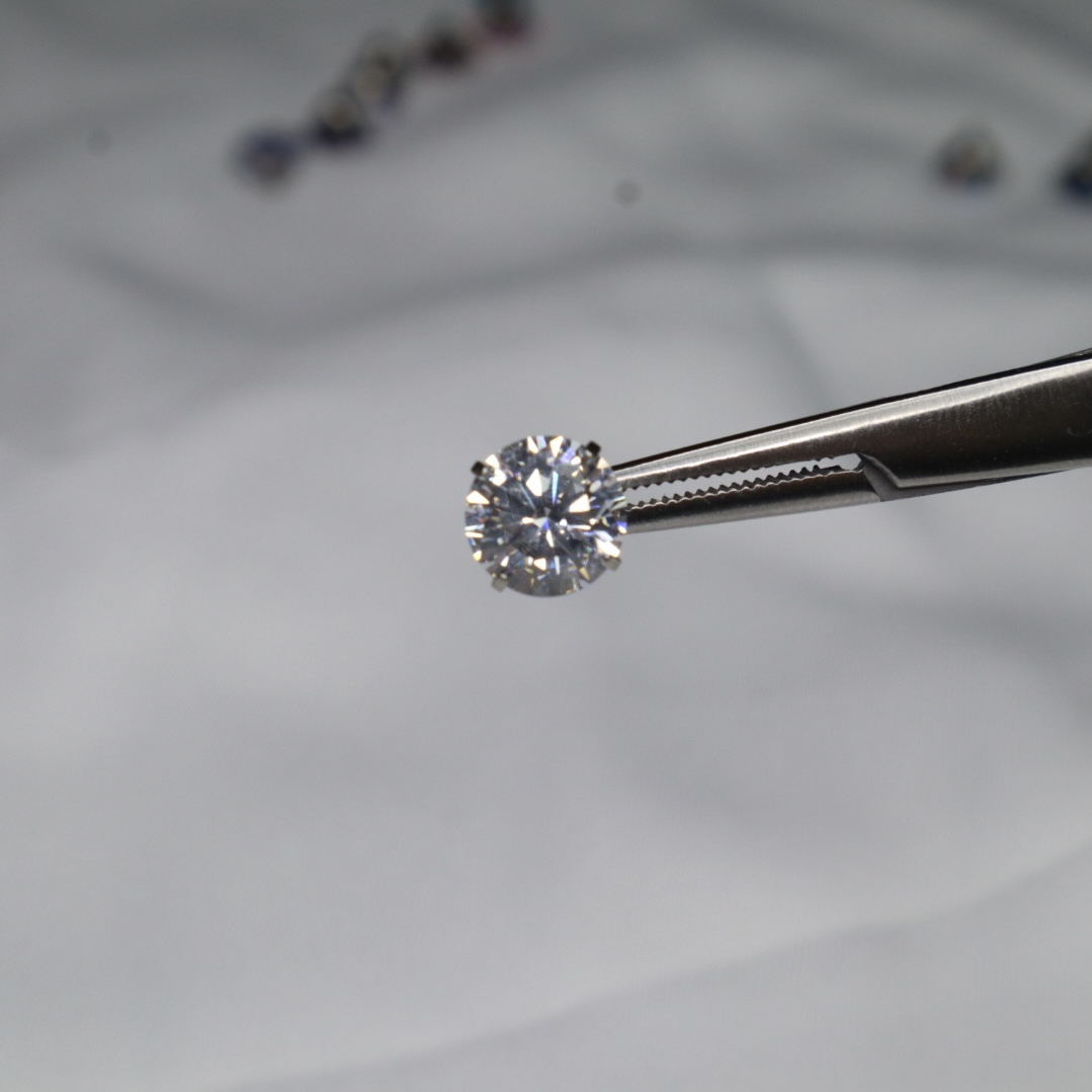 F136随机钛合金饰品