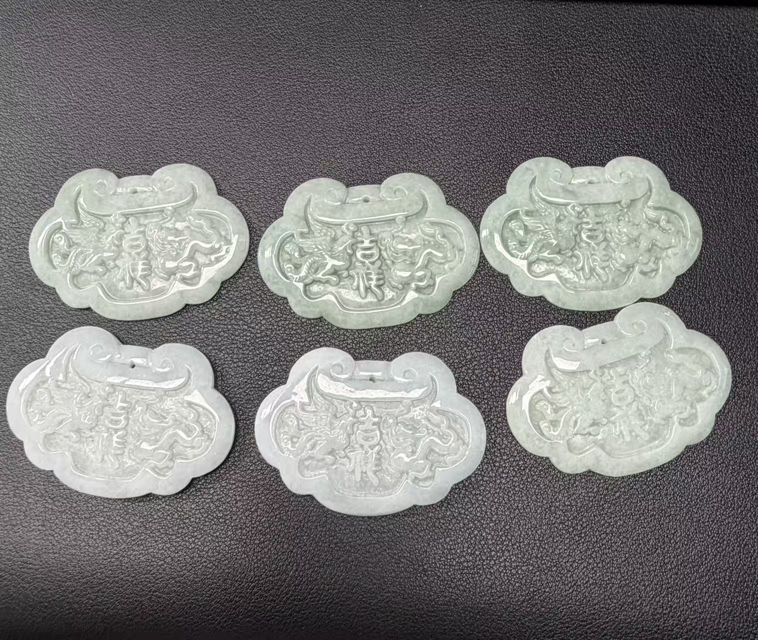 天然缅甸A货翡翠（如意锁）多样性发其一