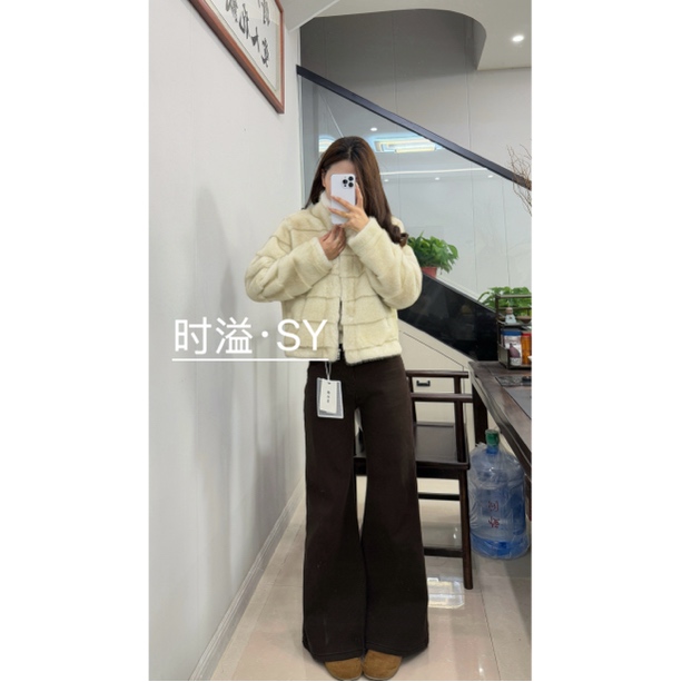 人造皮草 （时溢）冬季新款皮草翻领高端轻奢时尚保暖短款外套