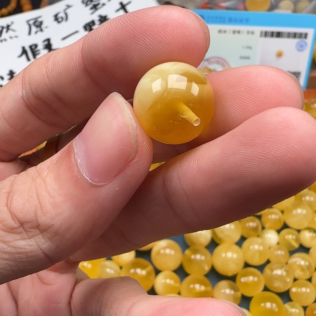 蜜蜡裸石未镶嵌天然c31
