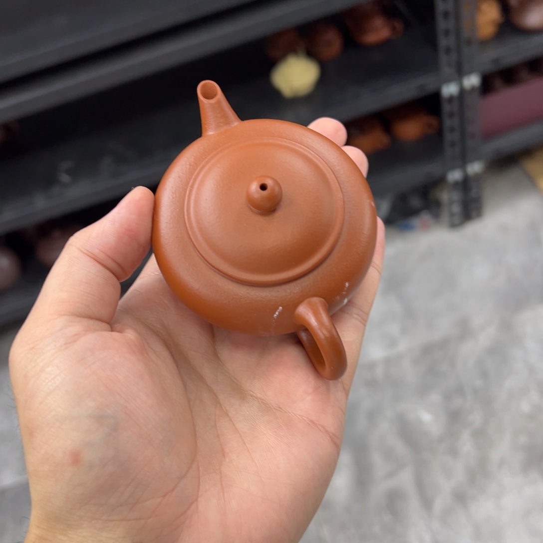 宜兴紫砂壶厂是我国微瑕