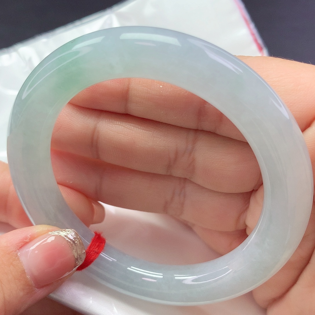 【闪购商品】翡翠手镯未镶嵌a 064000