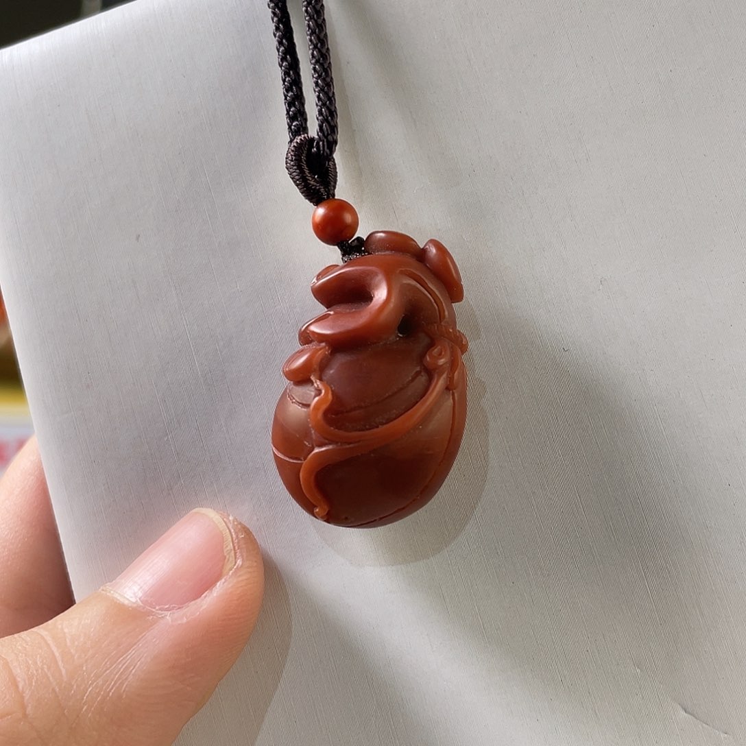 南红玛瑙未镶嵌颈饰