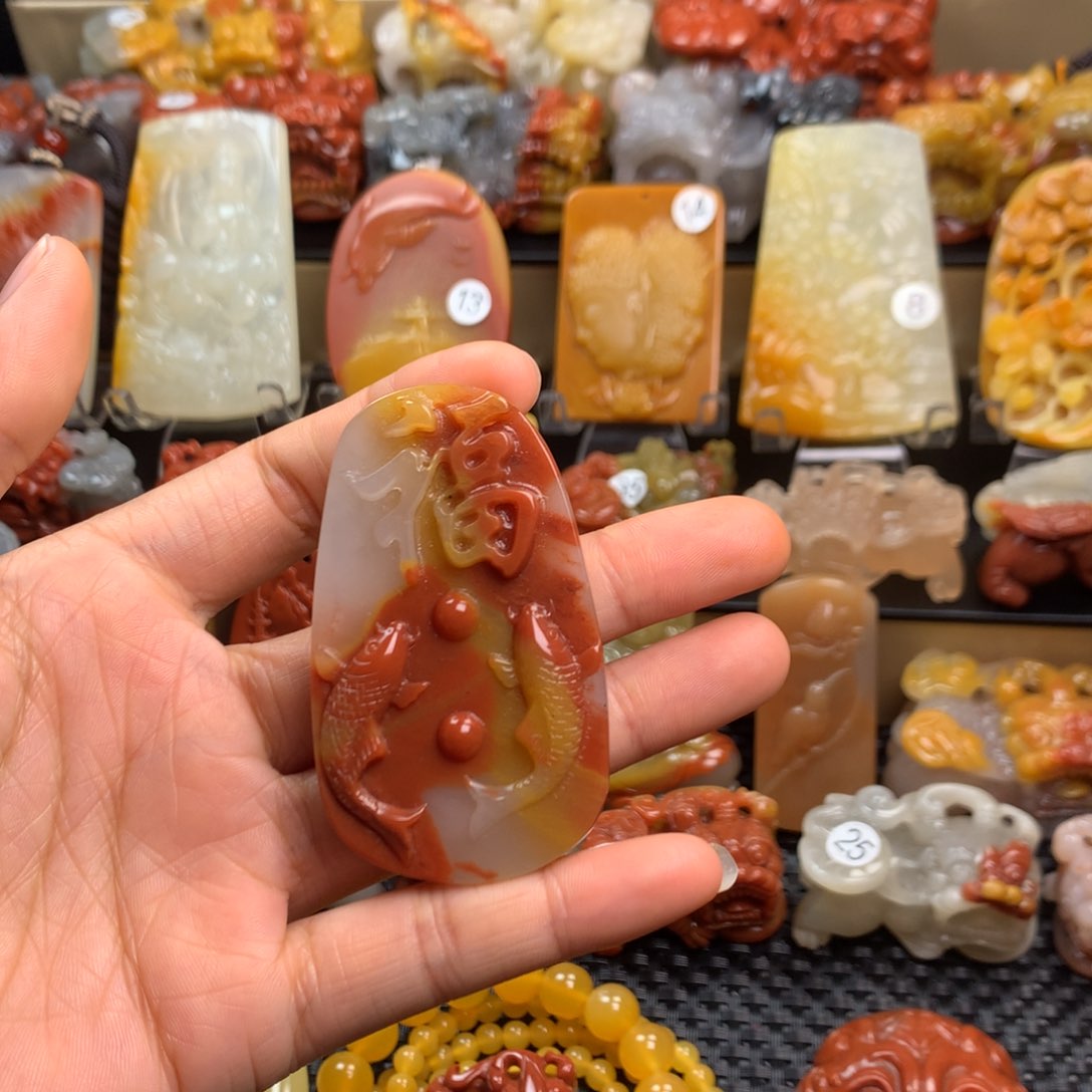 石英质玉（黄龙玉）挂件未镶嵌