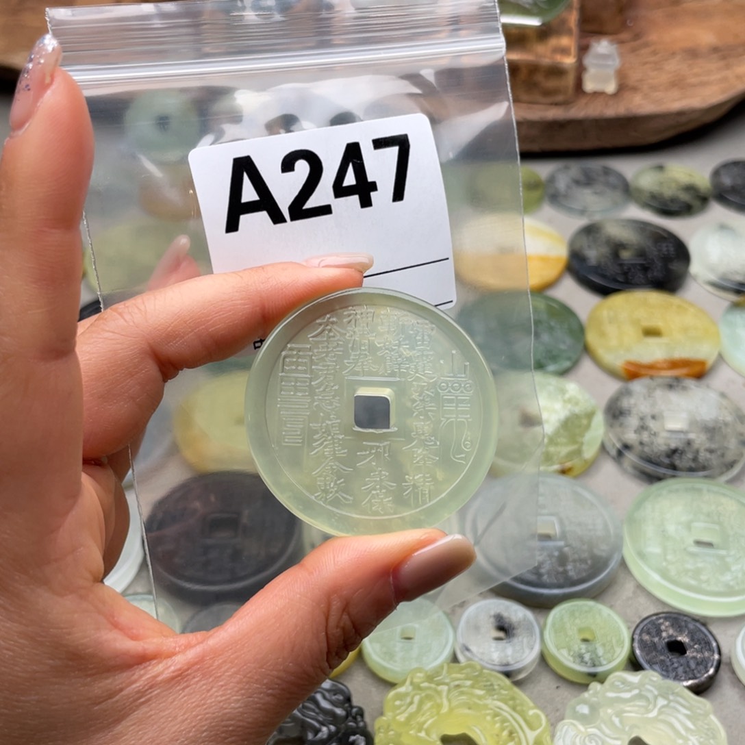 蛇纹石玉颈饰未镶嵌L****u