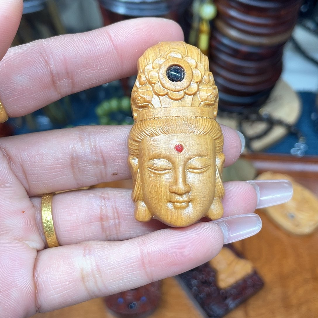 维腊木（绿檀）无事牌