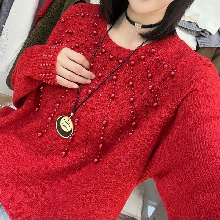 欧美时尚多珠珠毛衣小六