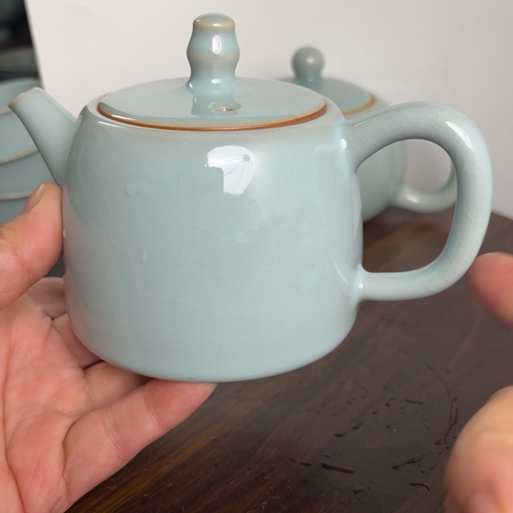 瓷摆件天青汉铎壶