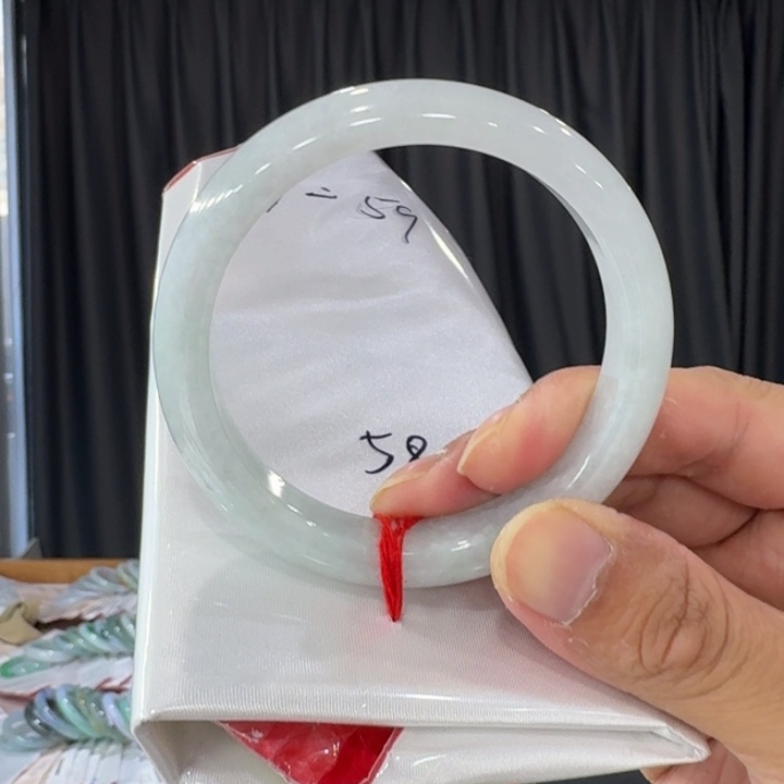 翡翠手镯未镶嵌纯天然缅甸翡翠a货