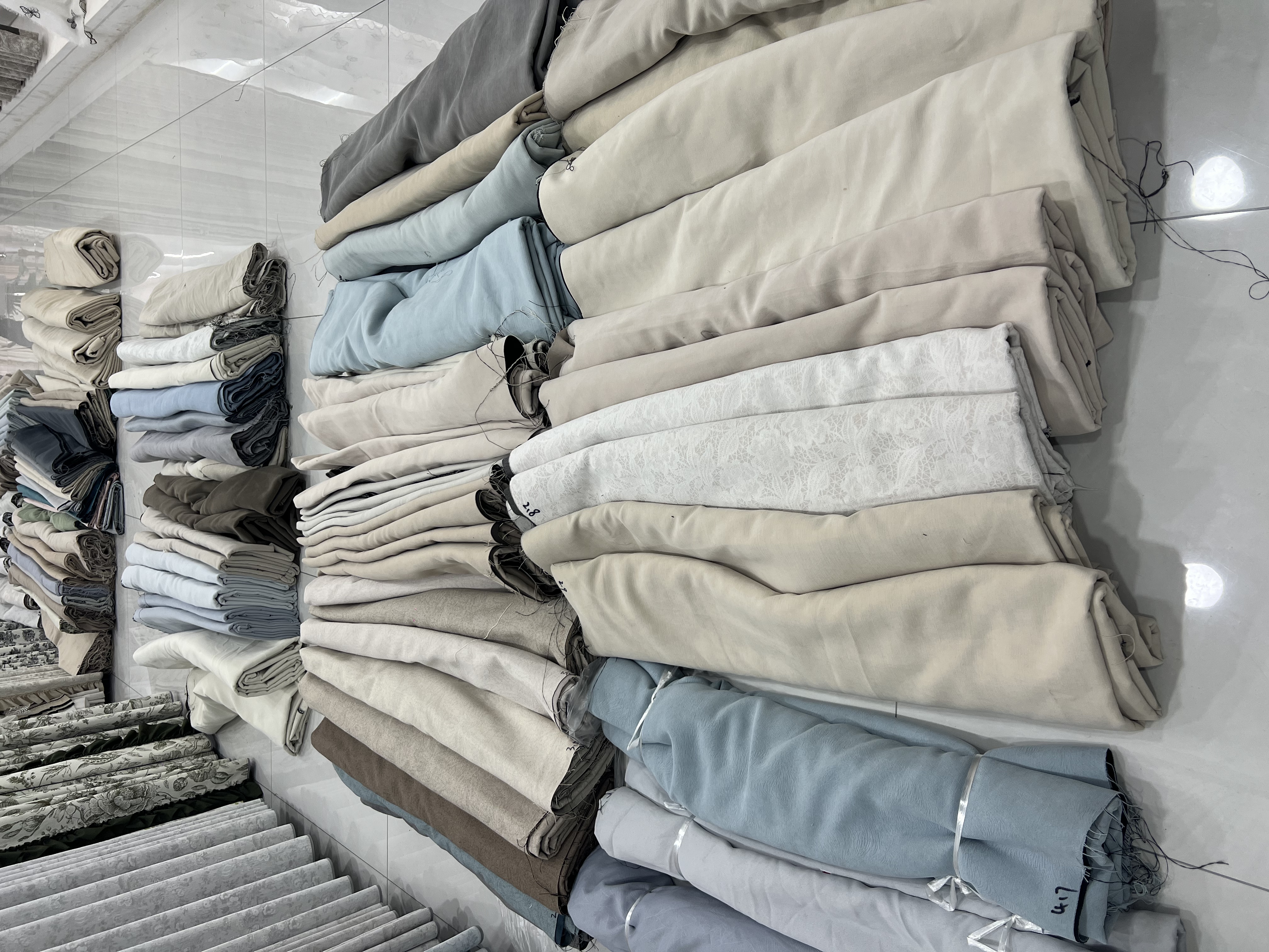 窗帘原料雪尼尔面料原料布段