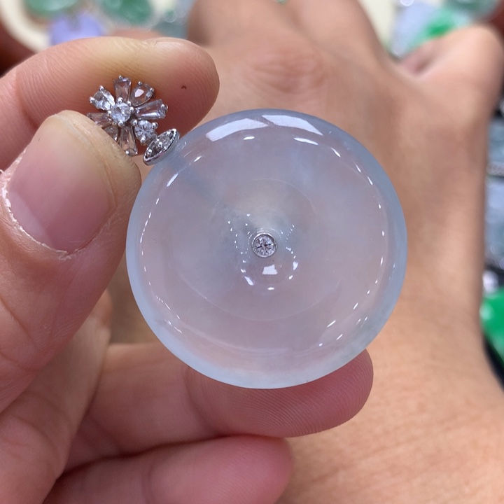 翡翠吊坠(不含链)18K金镶嵌