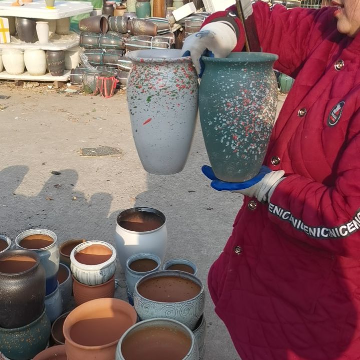 红陶口15高25两个