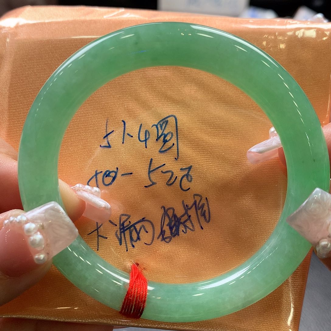 翡翠手镯未镶嵌51.4圆条