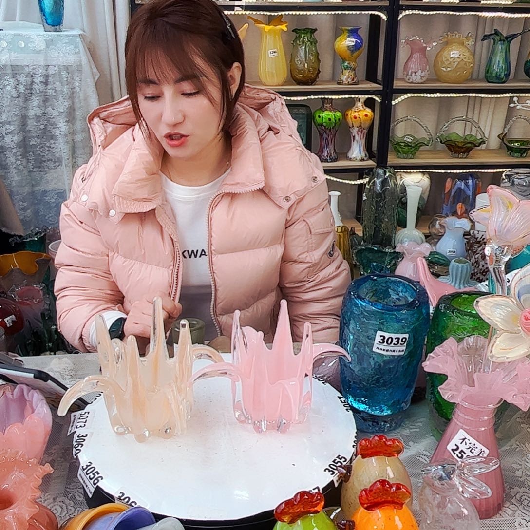 2个烛台家悦琉璃工艺品