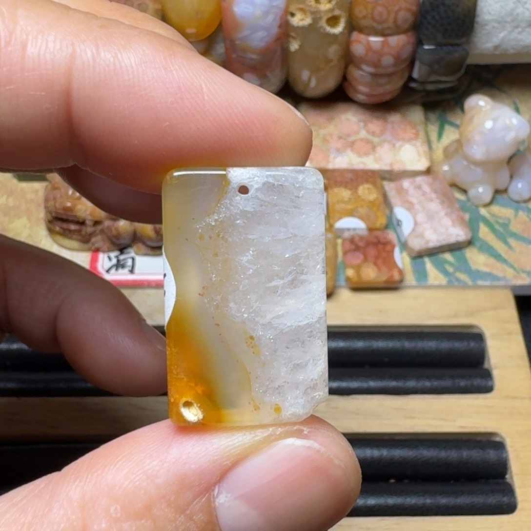 石英质玉纯天然有机玉石保真色未镶嵌