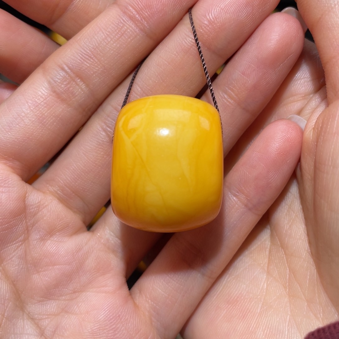 【闪购商品】琥珀裸石未镶嵌墩子