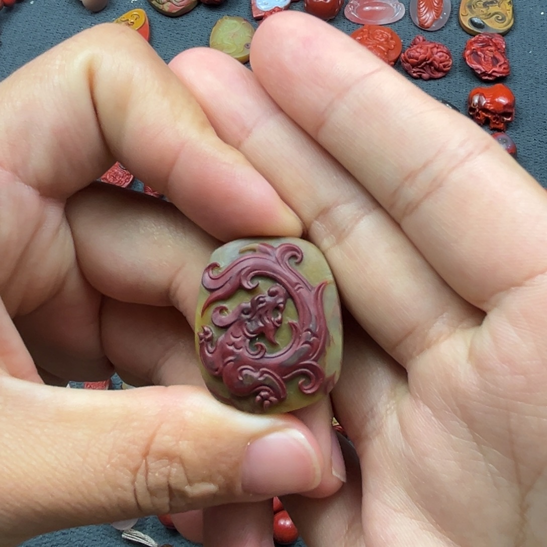 玛瑙/玉髓未镶嵌吊坠