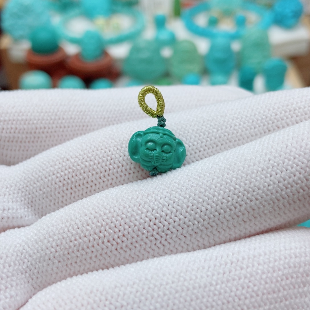 未镶嵌绿松石侧挂