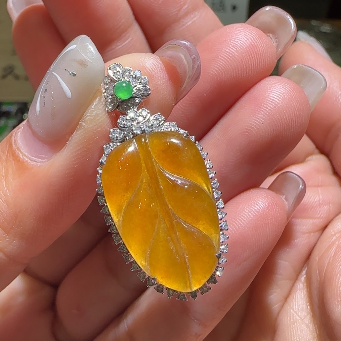 【闪购商品】翡翠颈饰18K金镶嵌缅甸