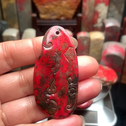 昌化石昌化鸡血石挂件