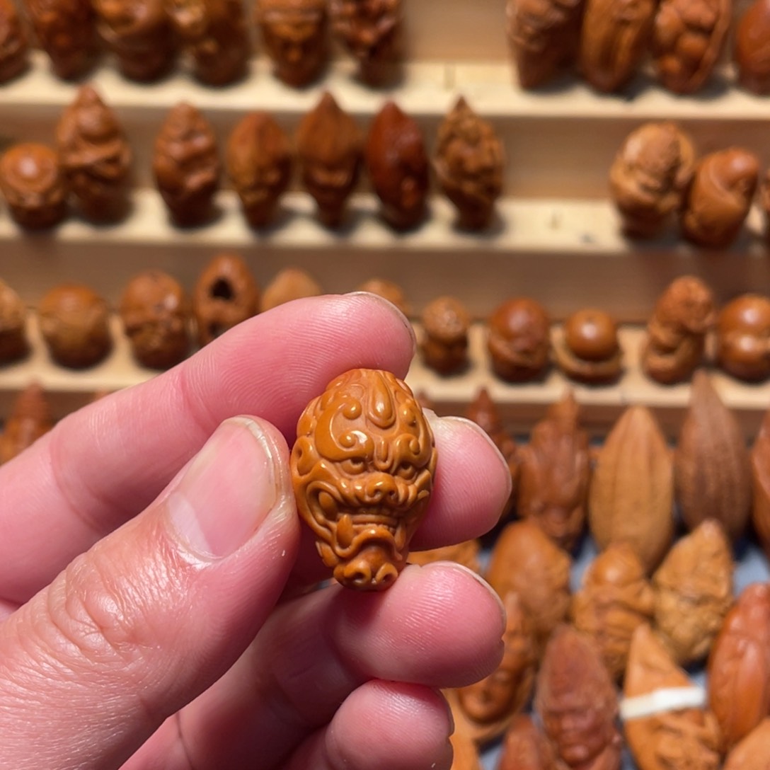 橄榄核手串/手链兽面三通