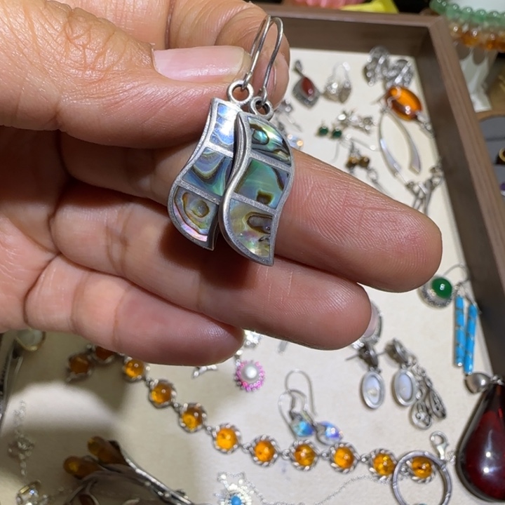 蔷****?陶瓷制品和其他