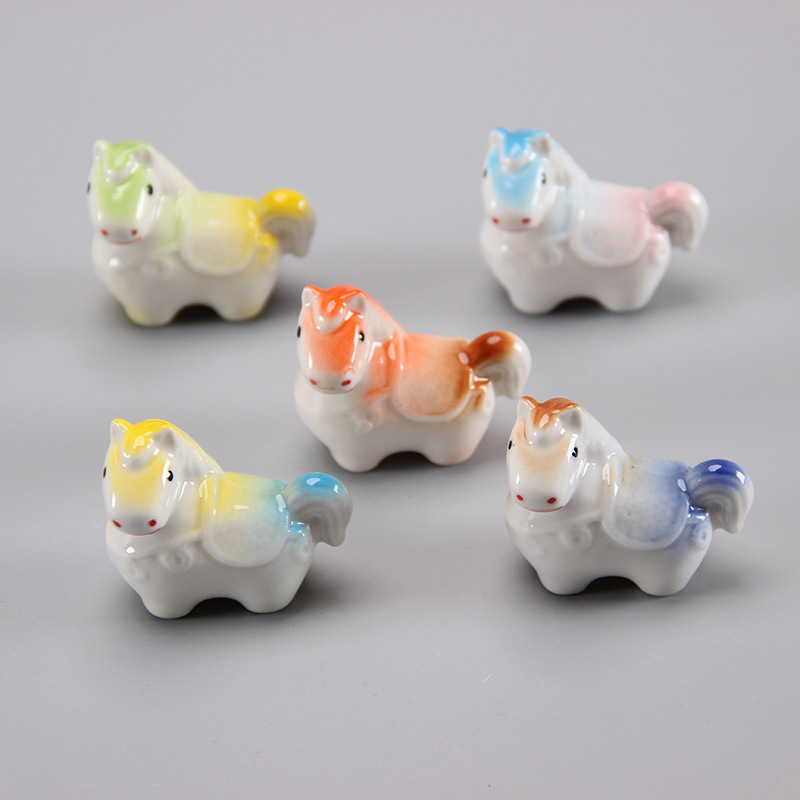 萌马骏马陶瓷工艺品小摆件招财马筷子架小马筷子架笔架家居摆件