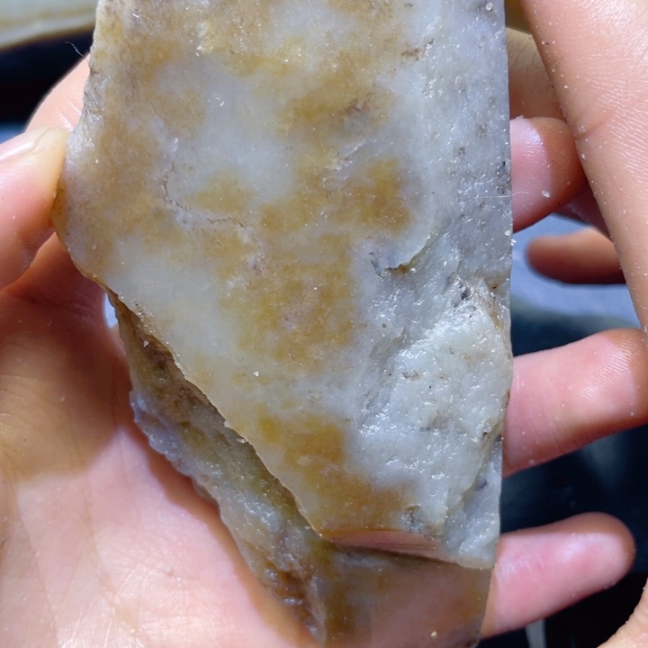 和田玉未镶嵌珠宝半成品