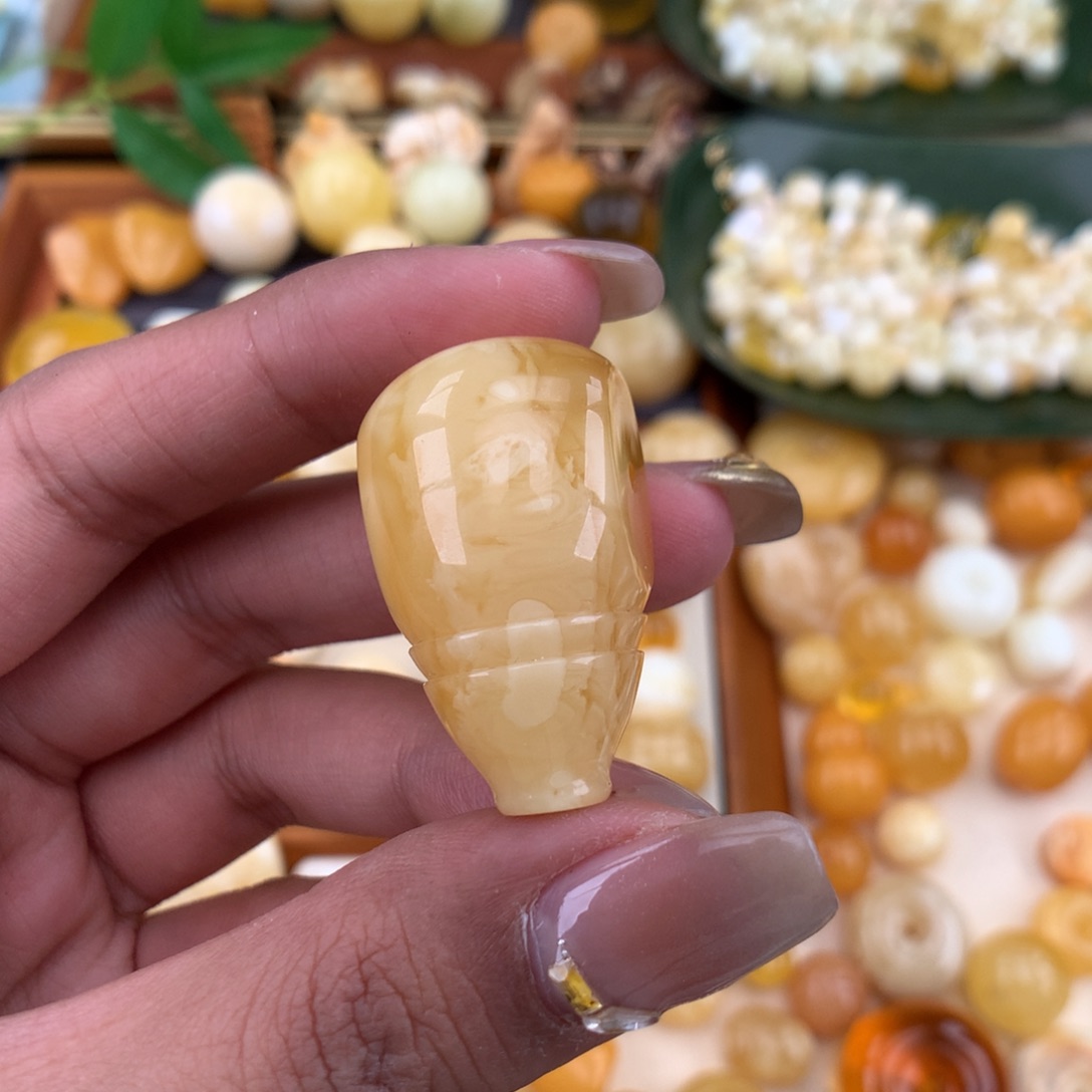 琥珀珠宝奇石未镶嵌18.7