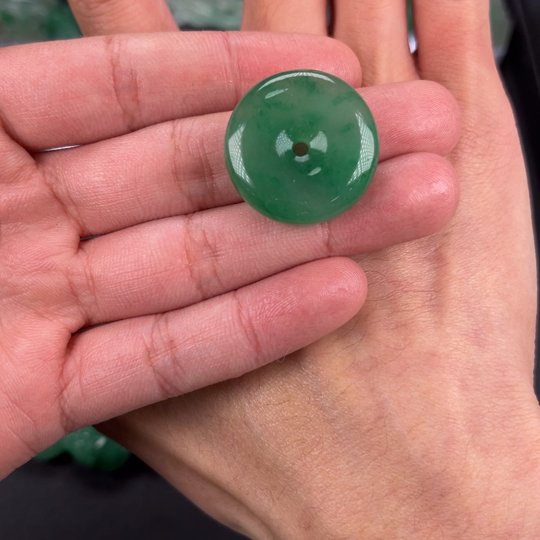 石英质玉颈饰未镶嵌jjhhhhmm