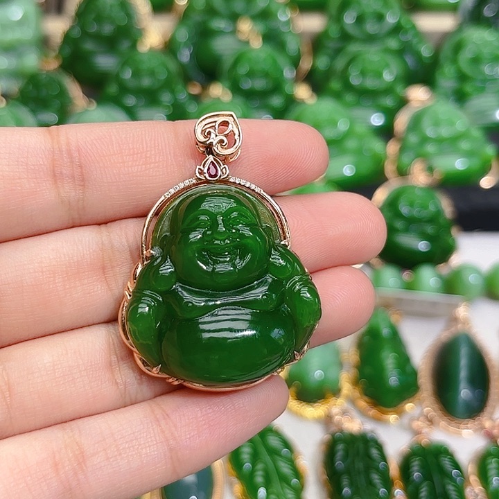 和田玉（碧玉）18K金镶嵌颈饰