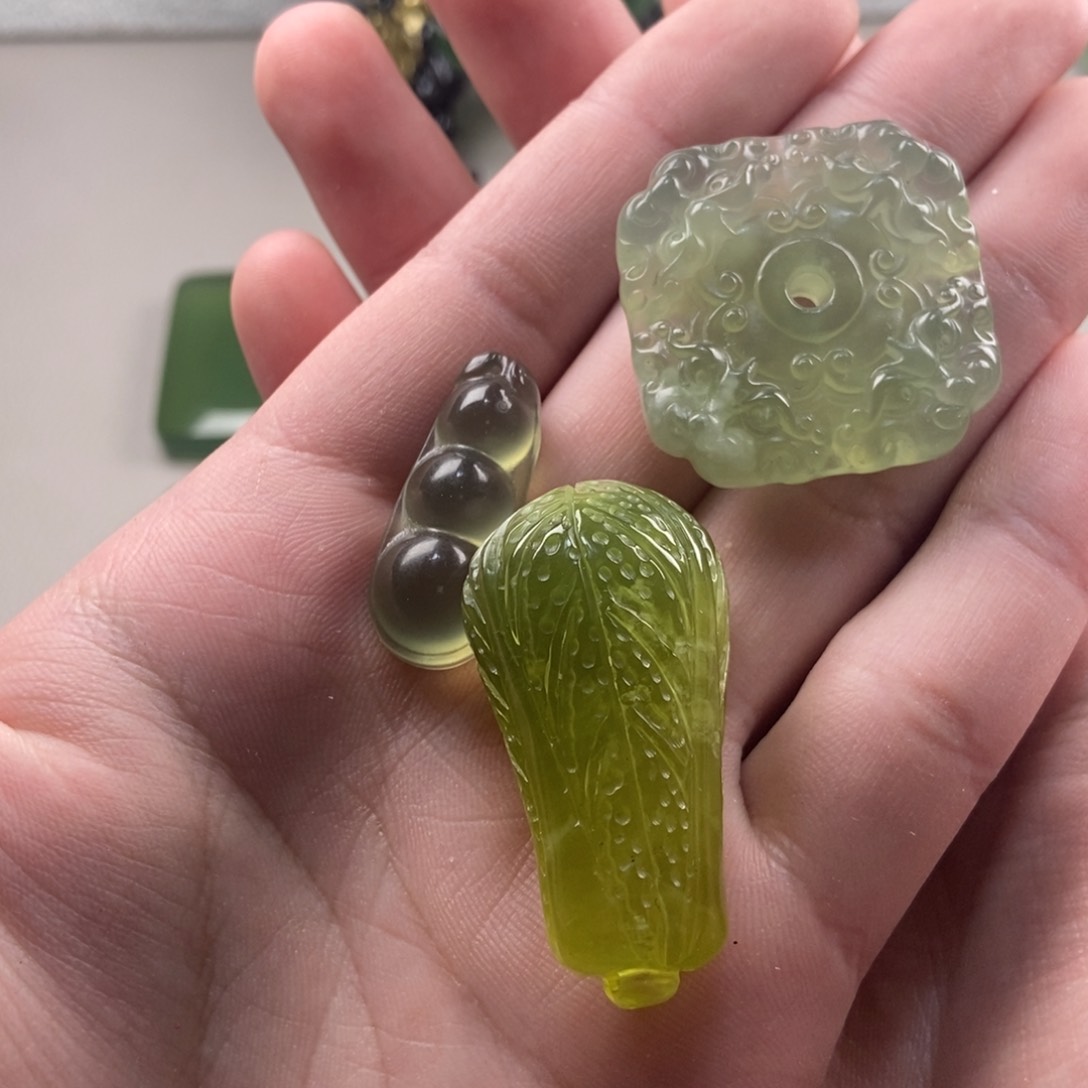 【闪购商品】蛇纹石玉岫玉未镶嵌