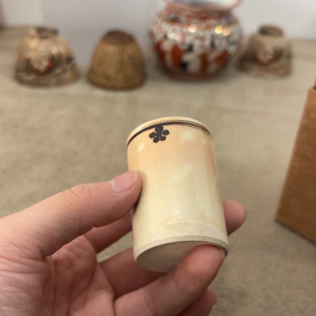 瓷片非常好看漂亮的物品 