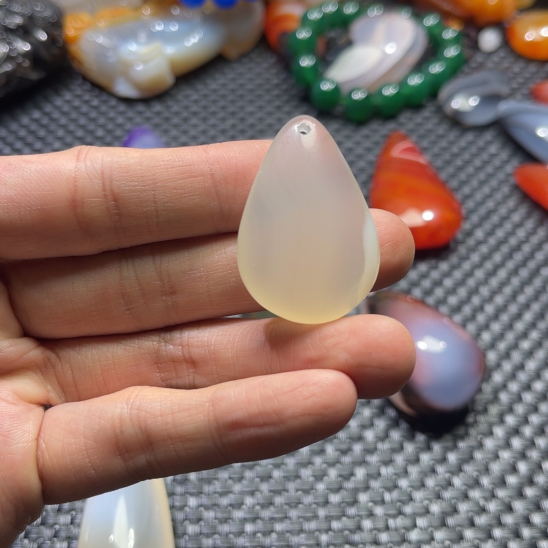 玛瑙/玉髓未镶嵌颈饰