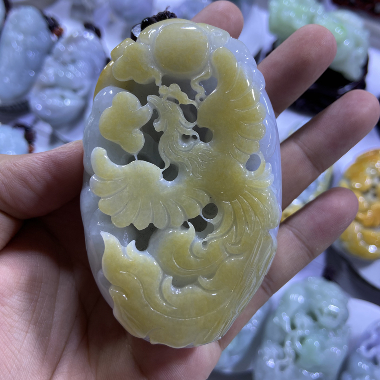 天然缅甸翡翠A货，凤凰寓意欲火重生，精工立体镂空黄翡俏色手把件