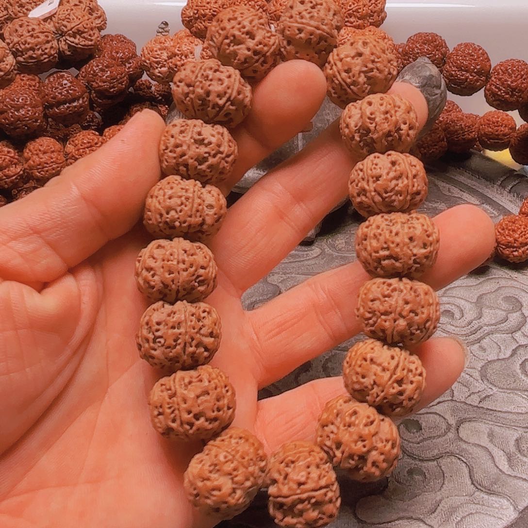 浅***~金刚菩提手串L156/23mm 闷墩南瓜  6瓣