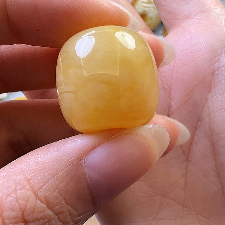 未镶嵌蜜蜡珠宝奇石