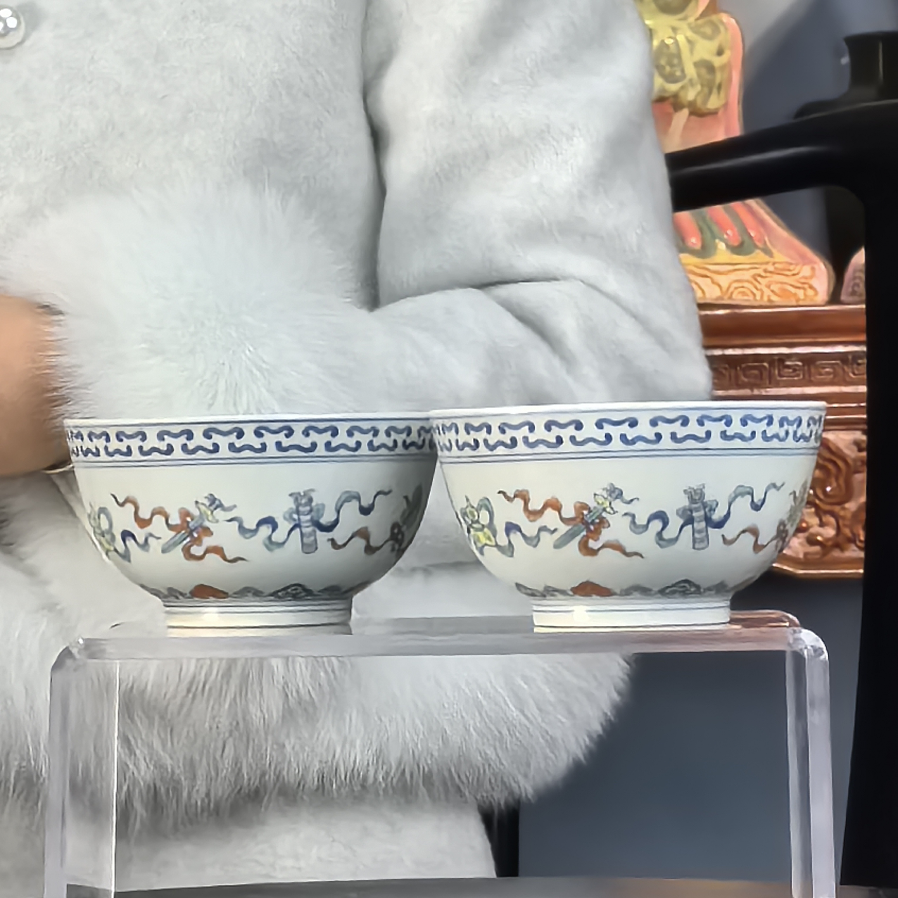 清 斗彩博古纹赏碗