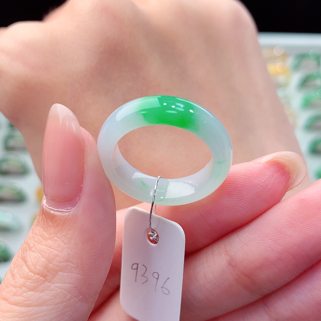 翡翠戒指未镶嵌15号