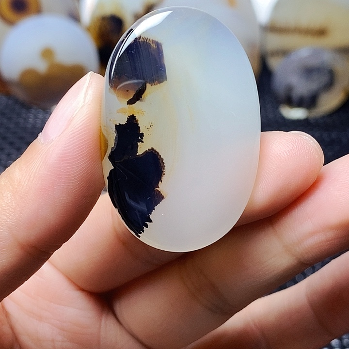 玛瑙/玉髓未镶嵌珠宝半成品