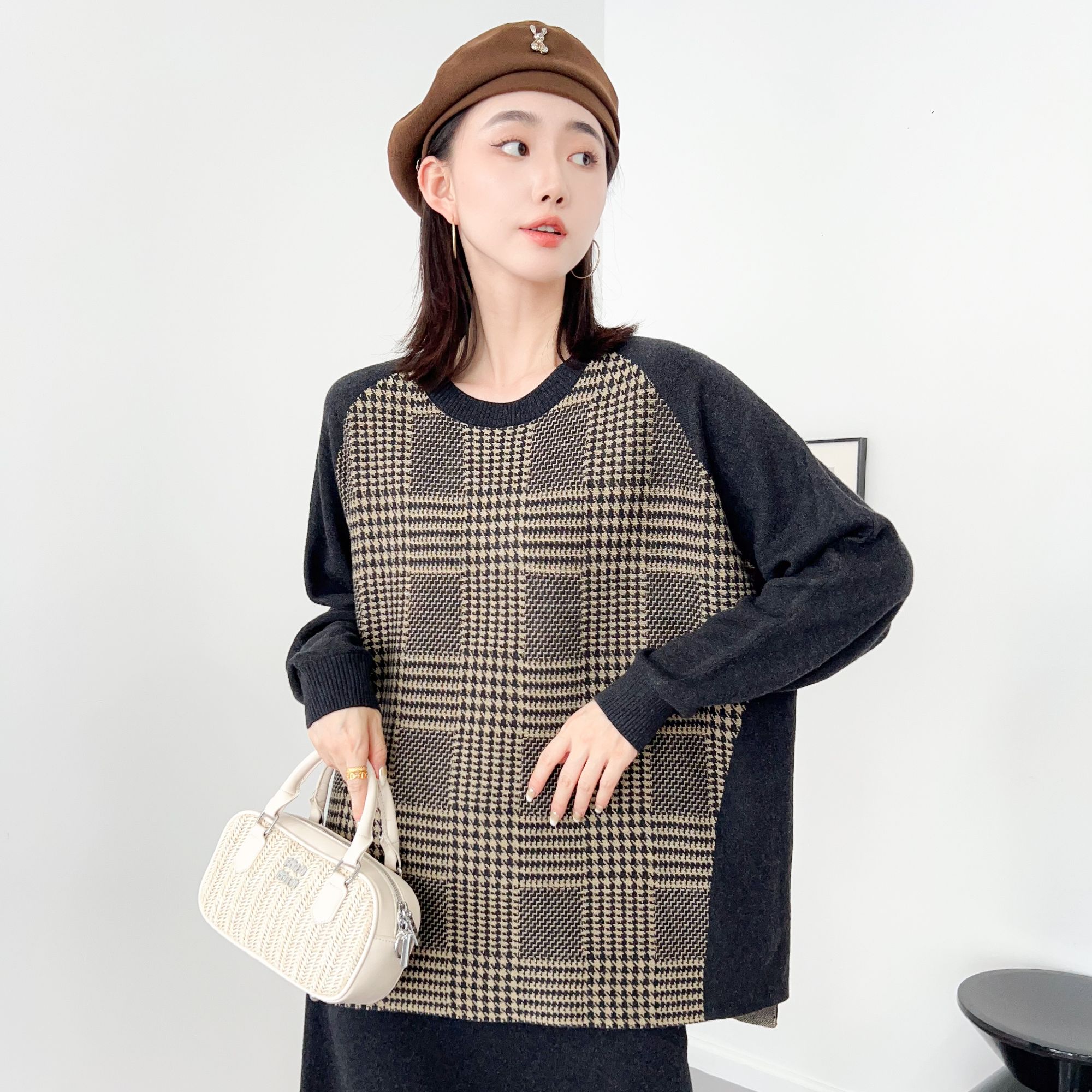 712炭灰色 大码毛针织衫常规款通勤风女女装时尚红色衫宽松格子