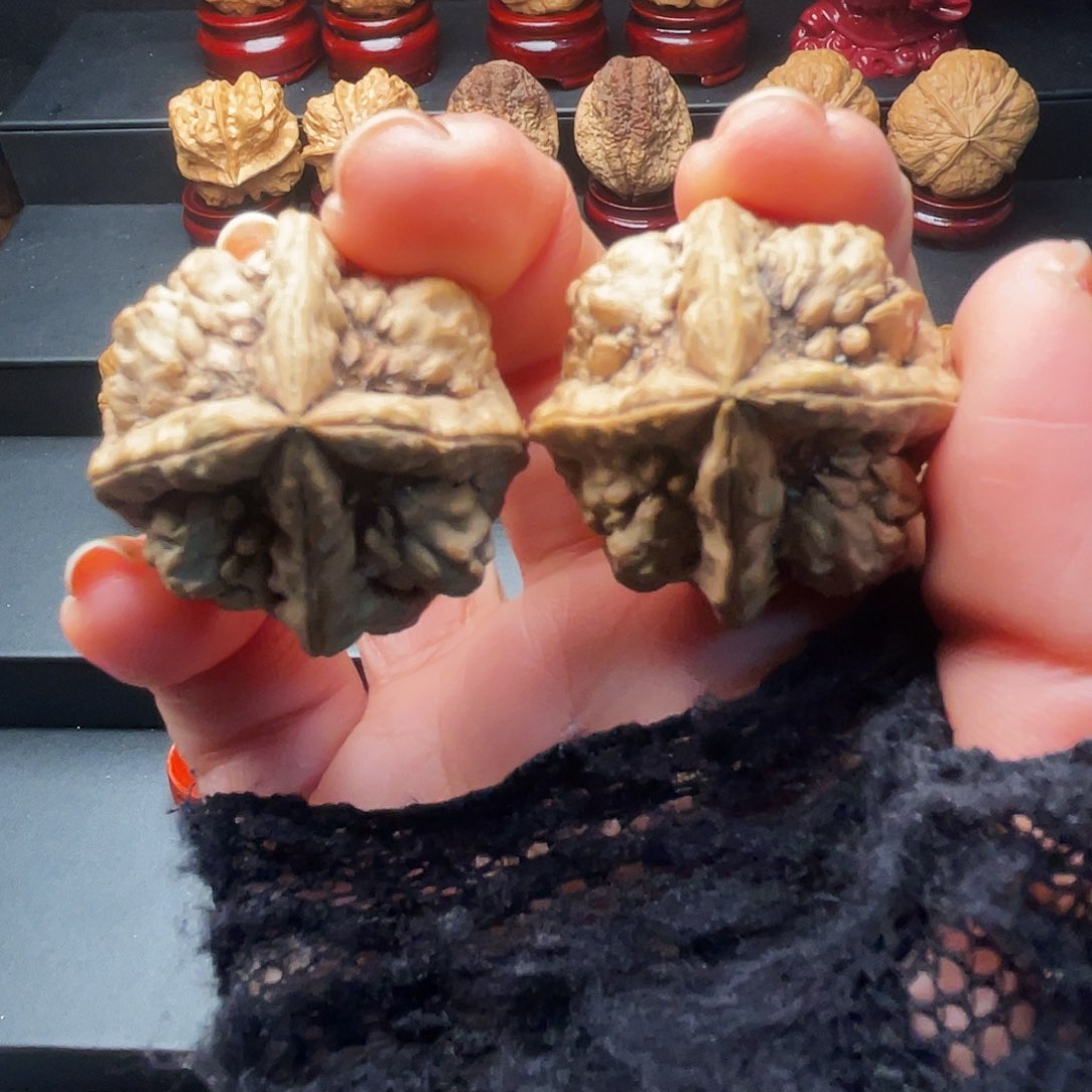 文玩核桃吊坠石*四棱……