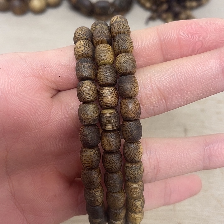 沉香手串九分沉0.7鼓珠单圈