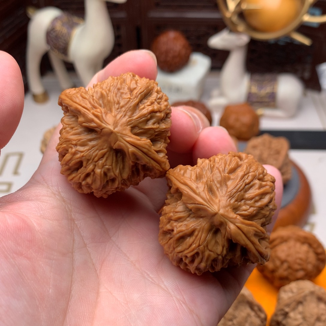 把件文玩核桃南疆石全品巨重  1号