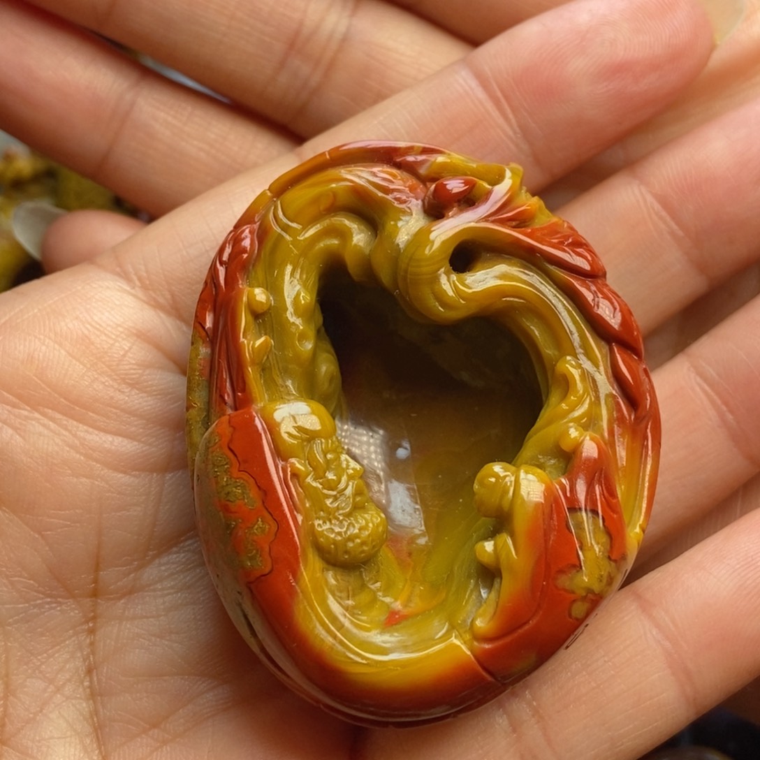 玛瑙/玉髓颈饰未镶嵌随*战国红