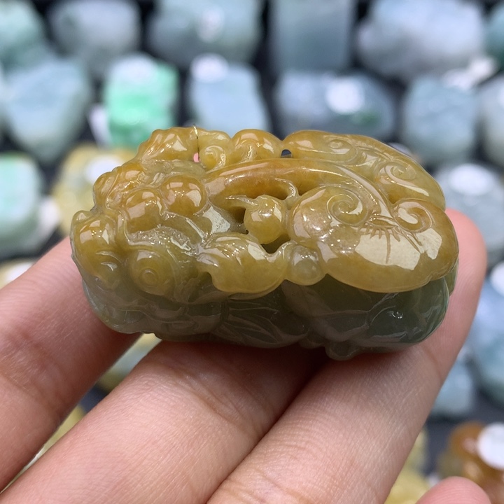 翡翠未镶嵌颈饰天然缅甸翡翠