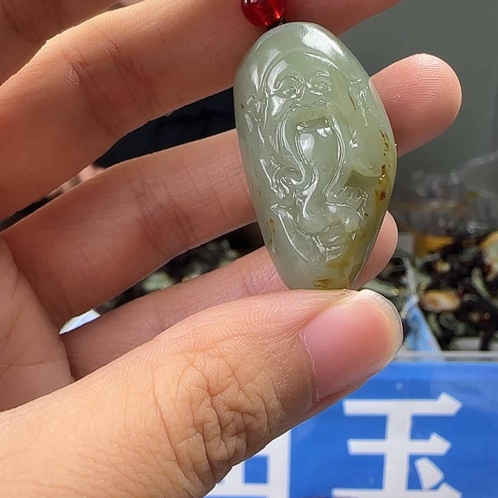 颈饰未镶嵌和田玉