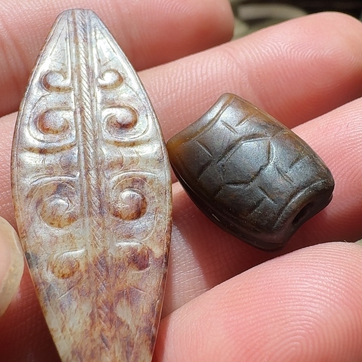 和田玉（糖玉）颈饰未镶嵌内****司