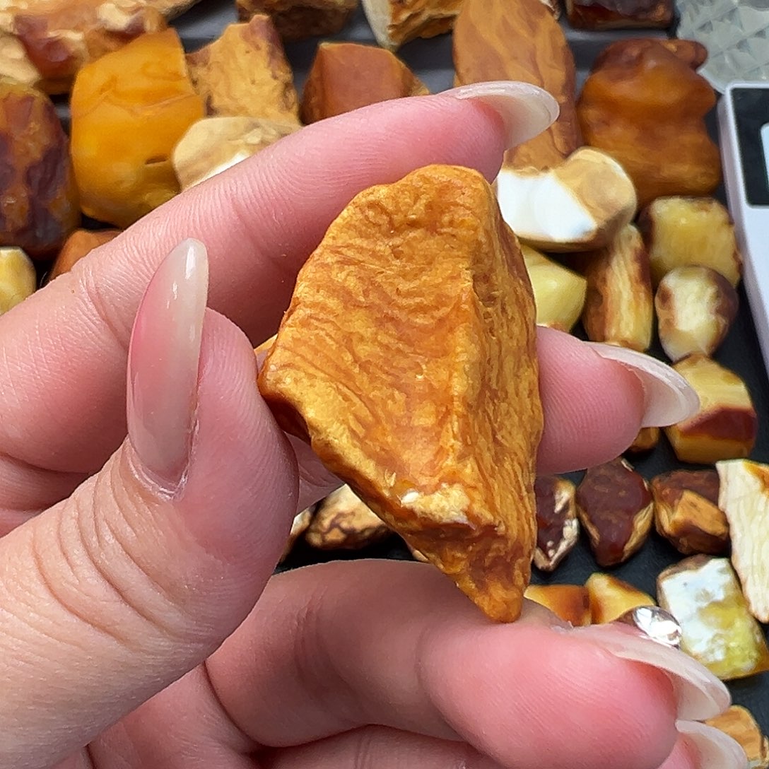 A***7定制琥珀未镶嵌蜜蜡